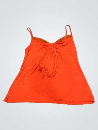 Rote Camini mit Spitzenbesatz