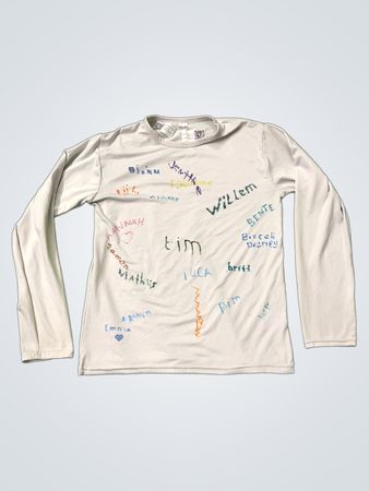 Langarmshirt mit Namen darauf geschrieben