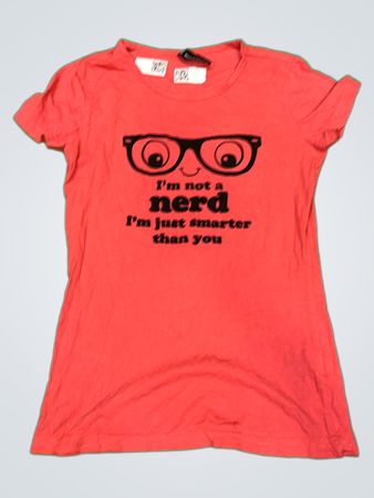 Blind Date Casual T-Shirt mit 'Ich bin kein Nerd'-Grafik