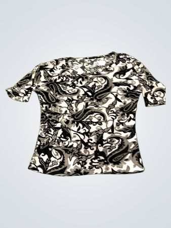 Bluse mit schwarzem und weißem Paisleymuster