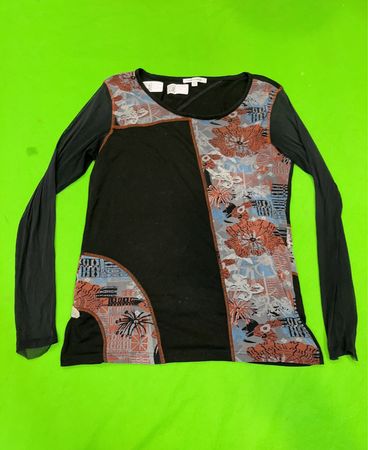 Emma Pernelle Langarm-Patchwork-Top