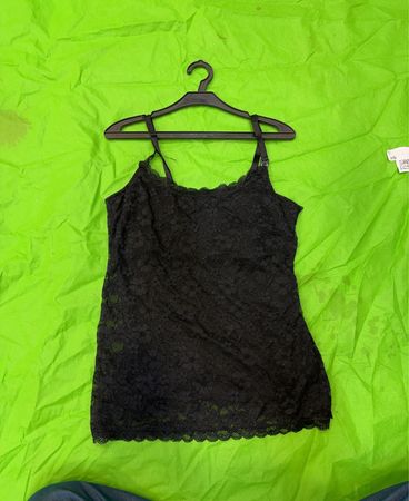 H&M Mama Schwarzes Spaghetti-Top aus Spitze
