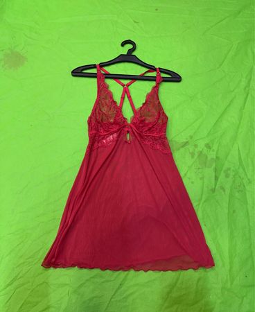 edc seit 1989 rotes Spitzenhemd