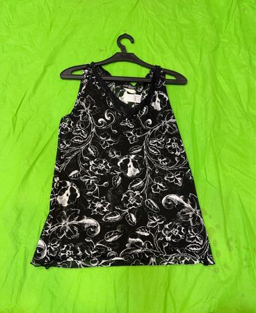 RASPBERRY Kollektion Schwarzes Floral Ärmelloses Top