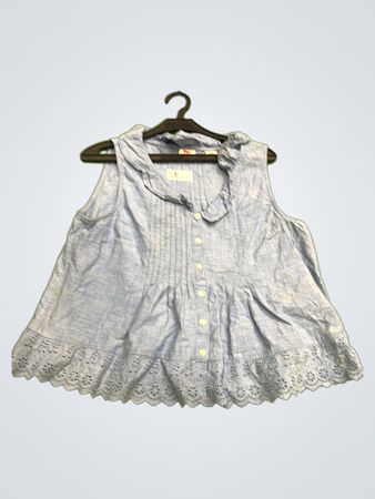 Levi's ärmellose Bluse mit Lochmuster und Rüschen