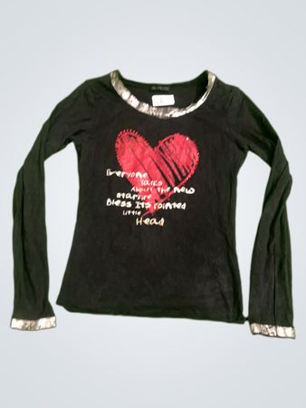Mudd Black Long Sleeve 'Everyone Likes A Good Starfire' Graphic Heart Sequin T-Shirt