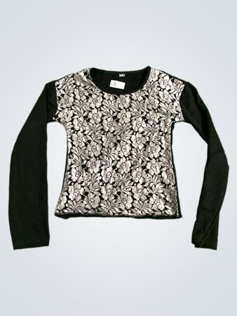Langes schwarzes Oberteil mit floralem Muster