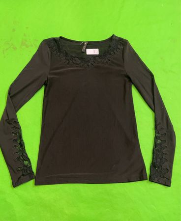 Paccio Black Lace Trim Long Sleeve Top