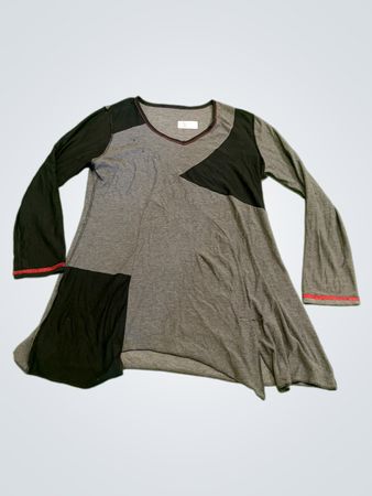 Asymmetrisches Langarm-T-Shirt