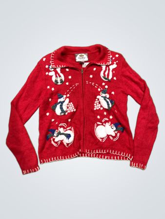 Roter Weihnachtspullover mit Schneemännern