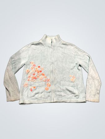 Hellblauer Zip-Up-Mockneck-Pullover mit floralem Stickmuster