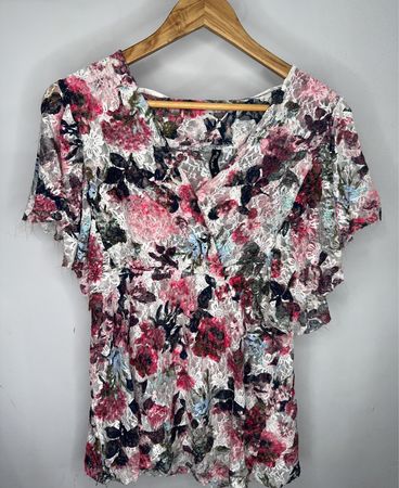 Bluse mit floralem Muster