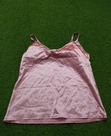 Cami en satin rose