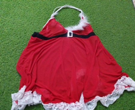 Rotes Weihnachts-Unterwäschekleid mit weißer Spitzenborte