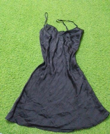 Schwarzes Slipdress