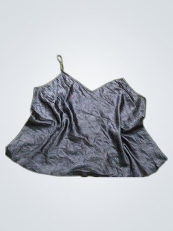 Camisole en satin noir