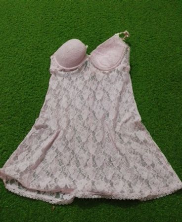 Babydoll en dentelle rose