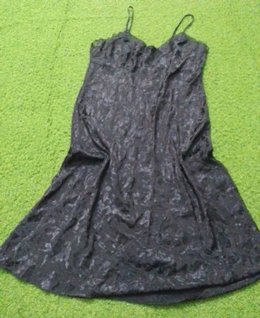 Robe nuisette à imprimé floral noir