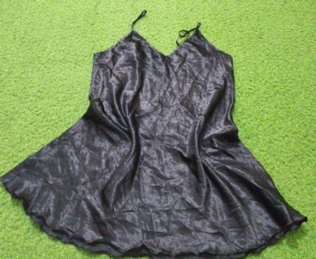 Robe nuisette en satin noir