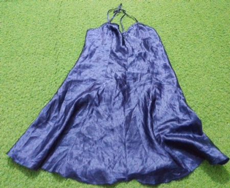Vestido slip azul-marinho