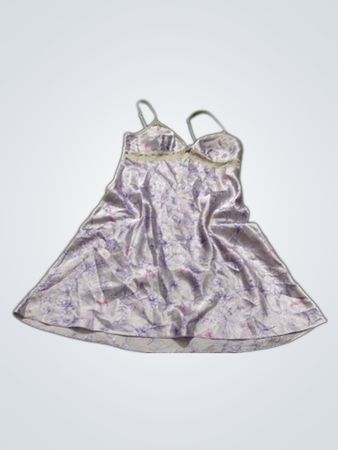 Camisola de cetim com estampa floral