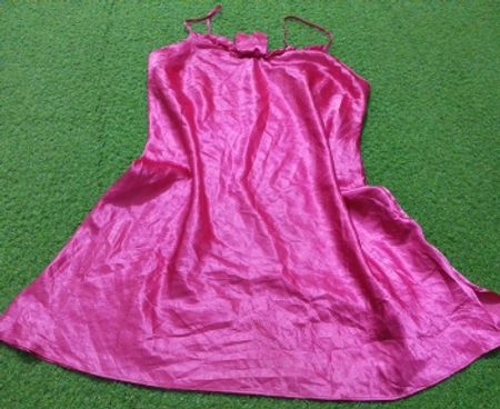 Nuisette rose en satin