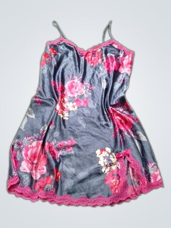 Nuisette de nuit en dentelle florale avec bordure