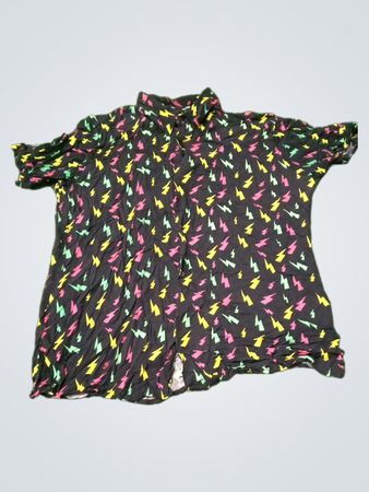 Men's XX-Large Short Sleeve Button Down Shirt with Lightning Bolt Pattern