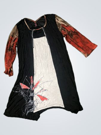 Nandi Black and Red Dress