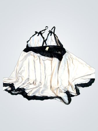 Night Line Chemise