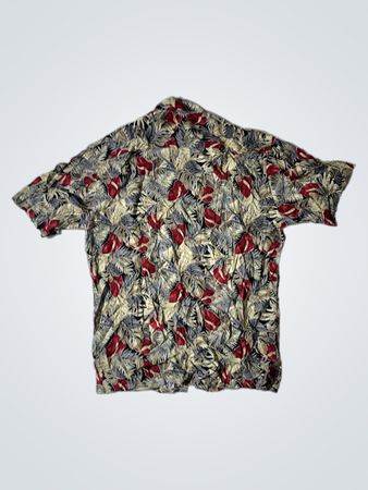 Hawaiianisches Hemd mit rotem und weißem Muster
