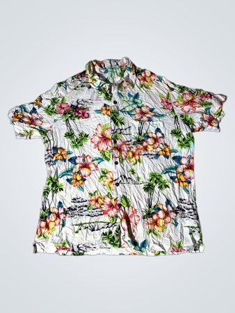 Weißes hawaiianisches Hemd mit floralem Druck