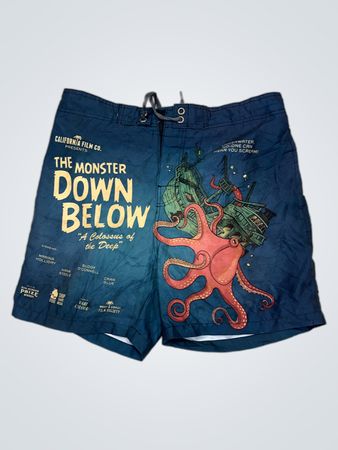 Das Monster unten - Eine Koloss aus der Tiefe Schwimmshorts