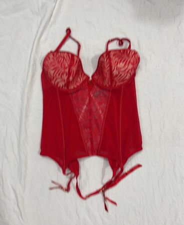 Lovehoney Red Korsett
