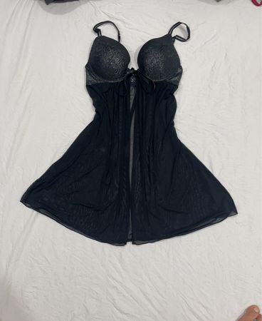 Schwarzes Babydoll-Dessous