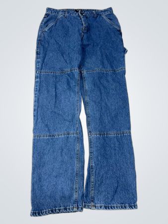 MAN Straight Leg Jeans