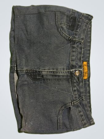 Klassischer blauer Jeansrock