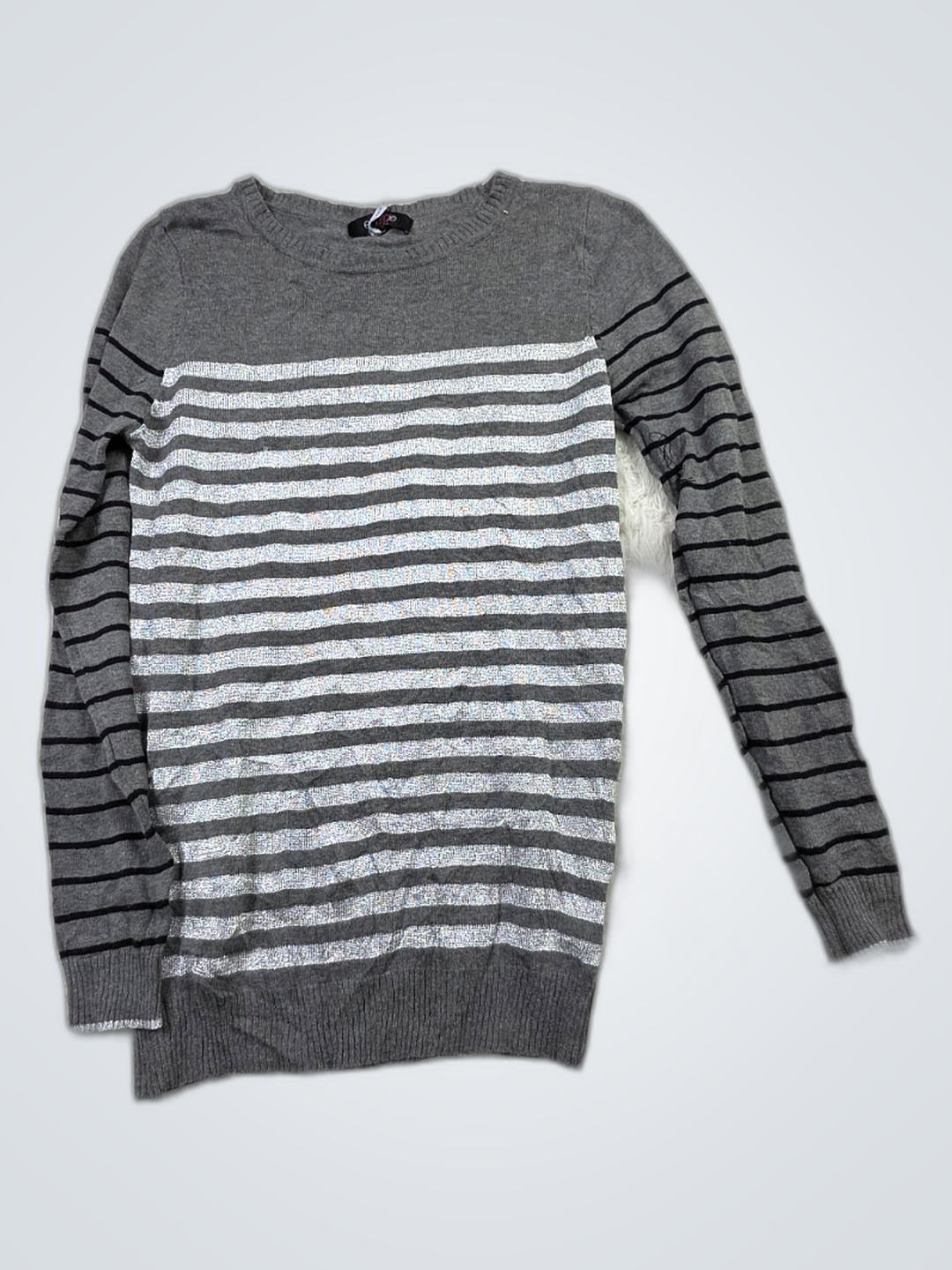 Pull à manches longues rayé gris