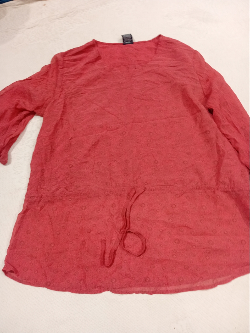 Faded Glory Rote Blumenmusterbluse