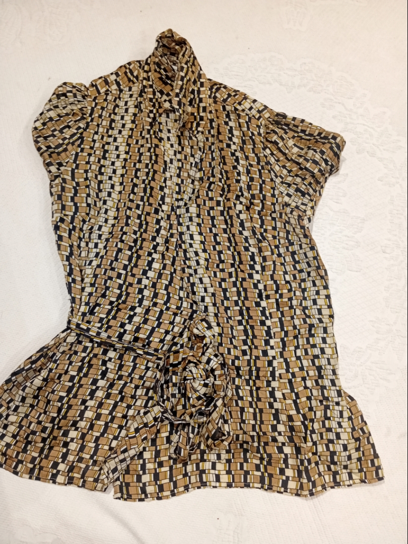 Ann Taylor LOFT Geometric Print Blouse