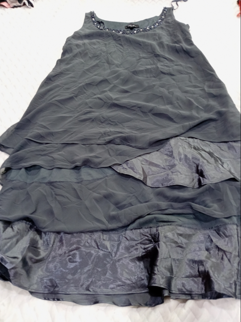 S.L. Fashions Vestido Sem Mangas em Camadas