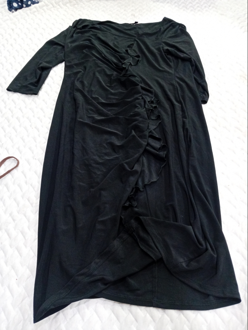 Vestido Maxi com Babados Pretos
