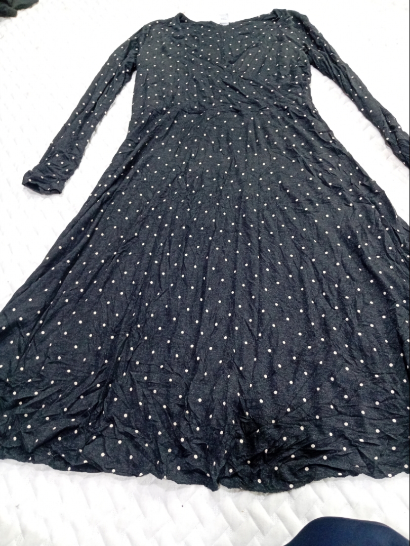 Old Navy Polka Dot Long Sleeve Dress