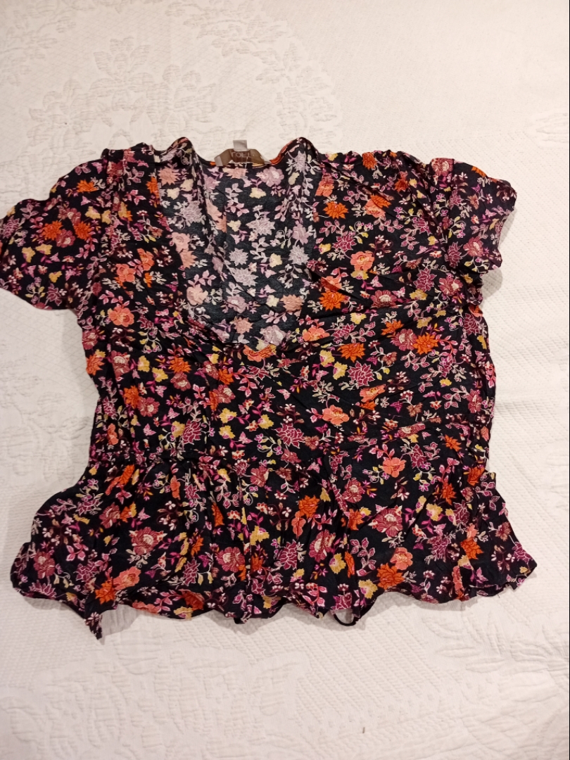 LOFT Floral Print Top