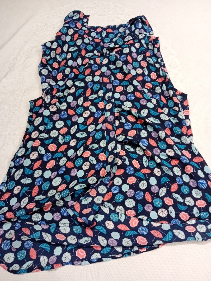 Talbots Umbrella Print Sleeveless Blouse