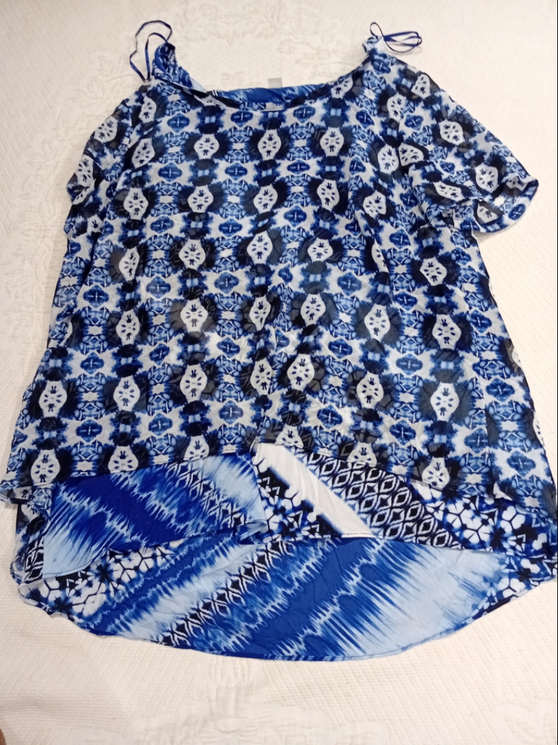 Dana Buchman Blue Print Top