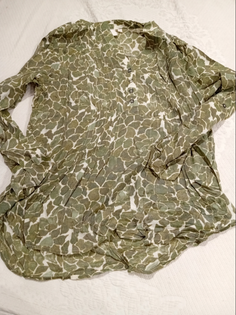 Zac & Rachel Animal Print Blouse