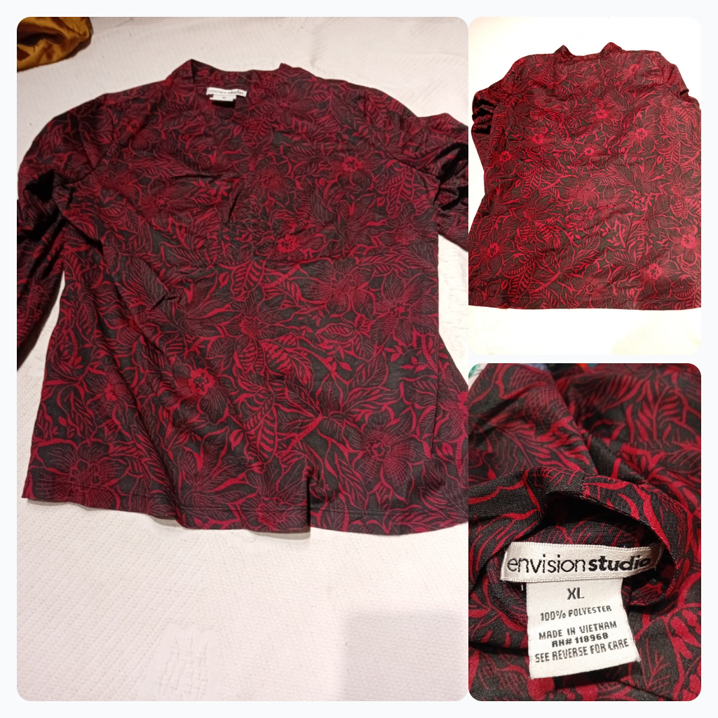 Envision Studio Floral Print Long Sleeve Top