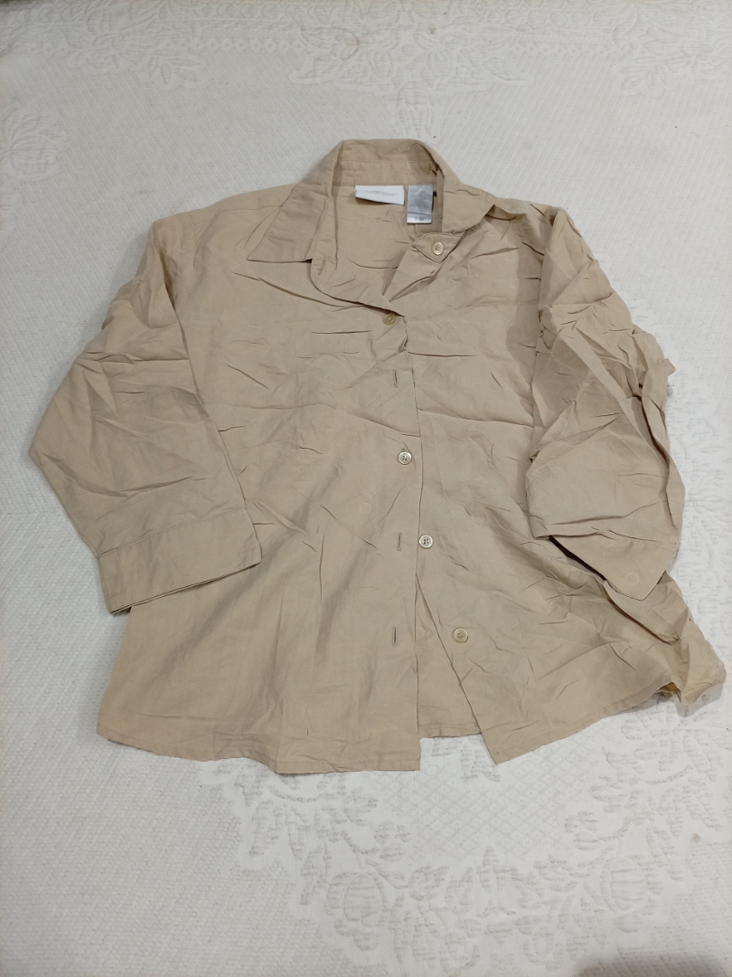 Liz Claiborne Button-Up Shirt