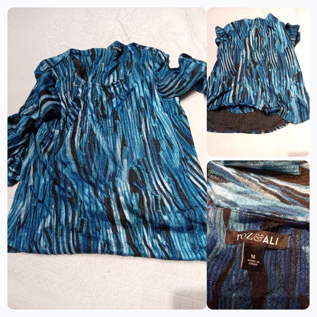 Roz & Ali Blue Print Blouse